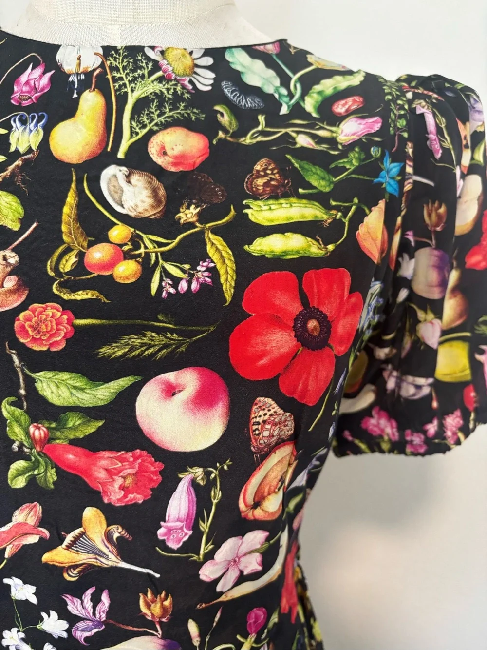 Samantha Pleet Black Maxi Dress with Bright Floral & Fruit Print - Picture 4 of 6